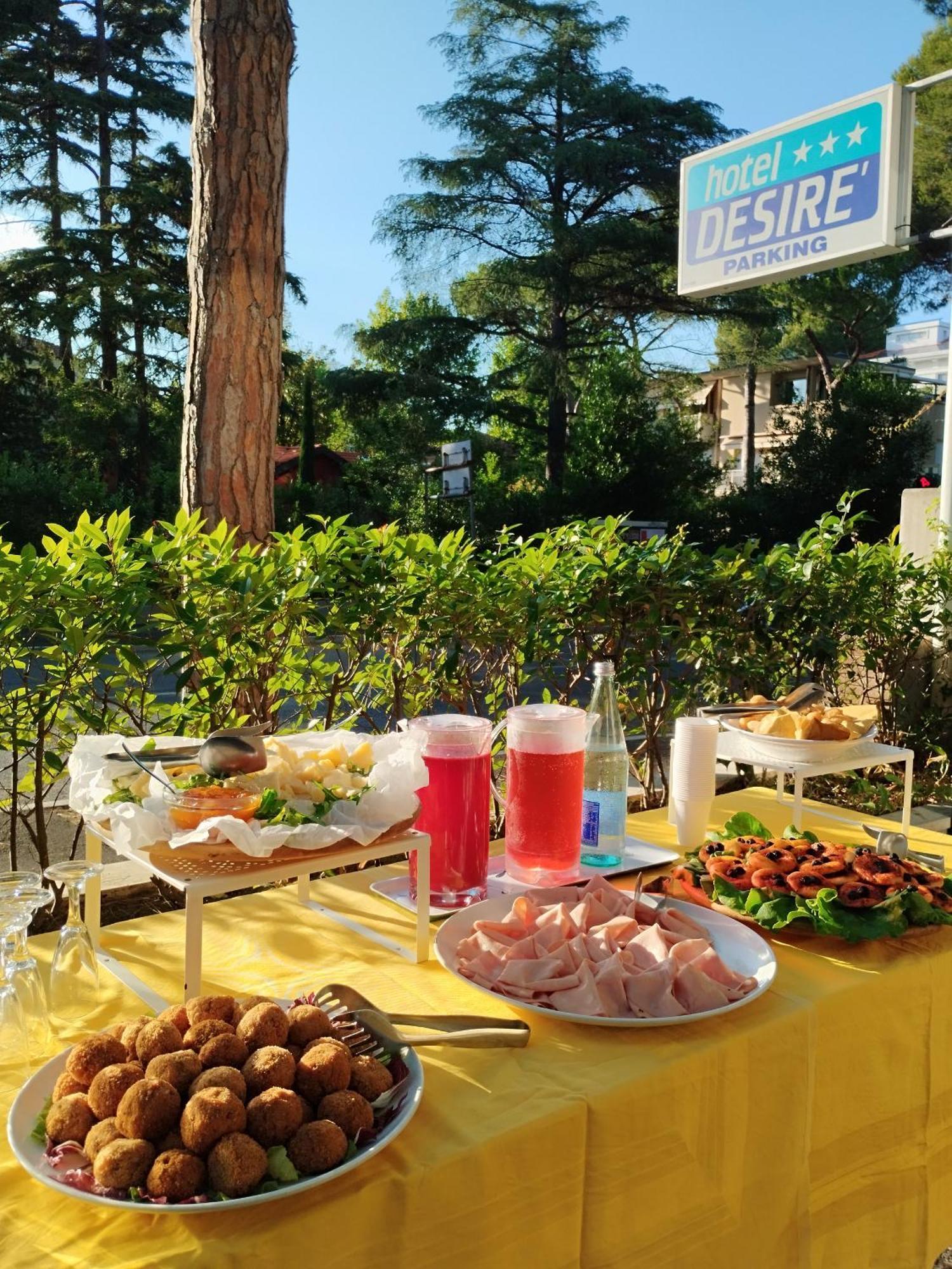 Hotel Desire' Riccione Kültér fotó