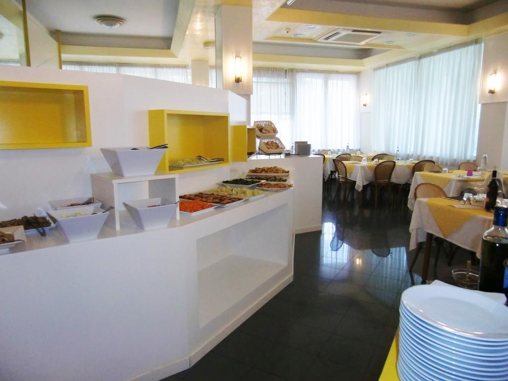 Hotel Desire' Riccione Kültér fotó