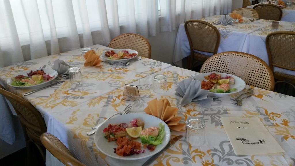Hotel Desire' Riccione Kültér fotó